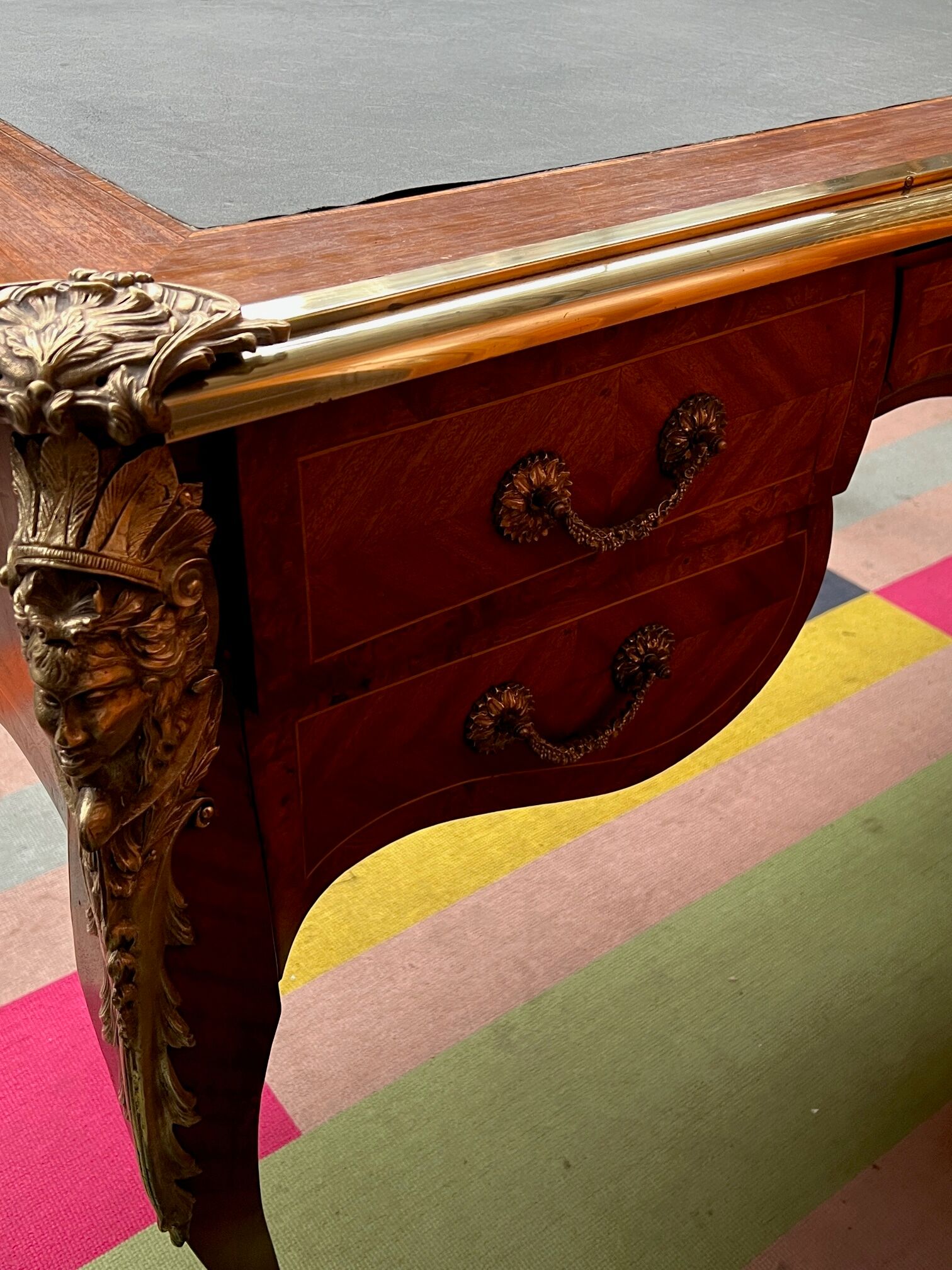 Bureau de style français Régence