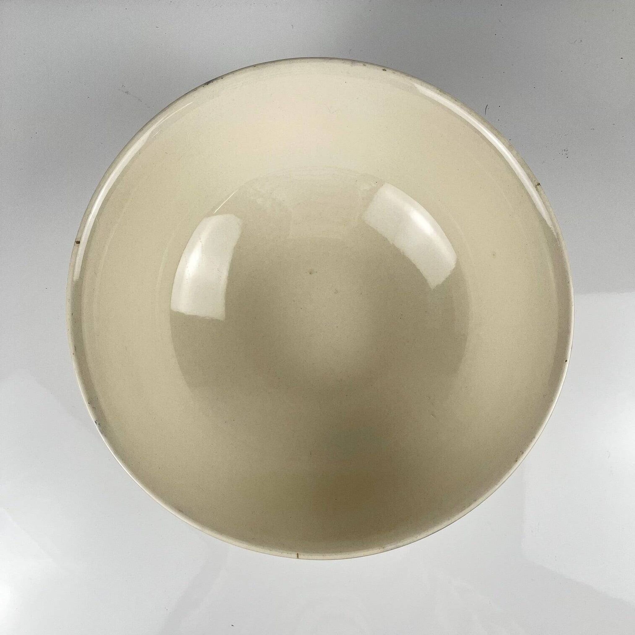 Half-porcelain salad bowl Badonviller, blue flower pattern, early 20th century.