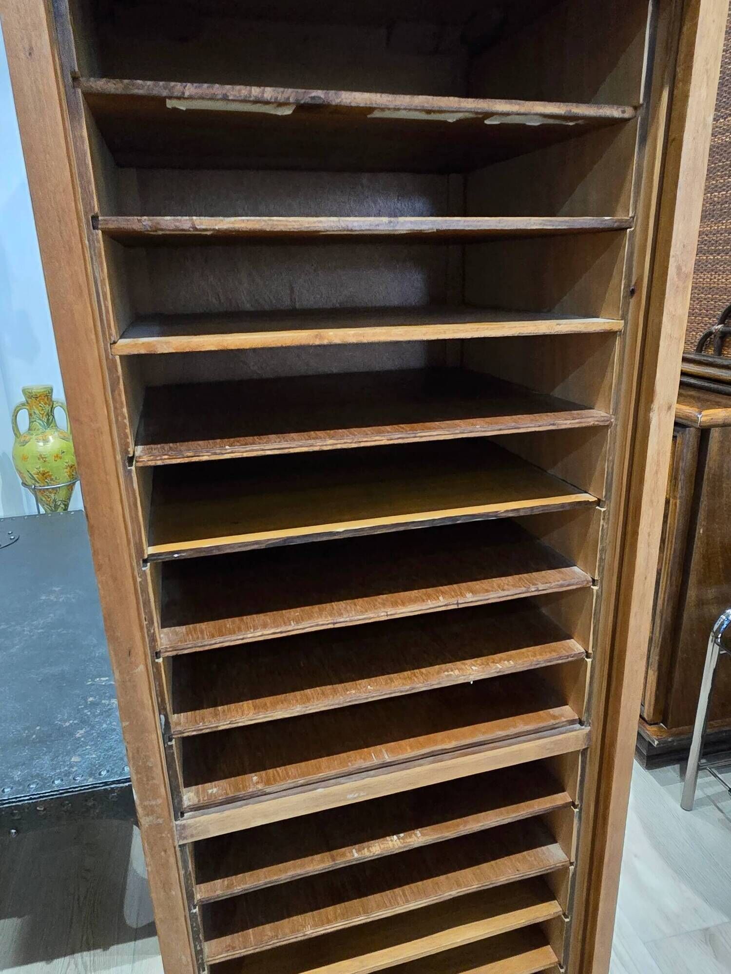 Vintage gm radia cabinet with curtain – office furniture from the 1930s/40s.