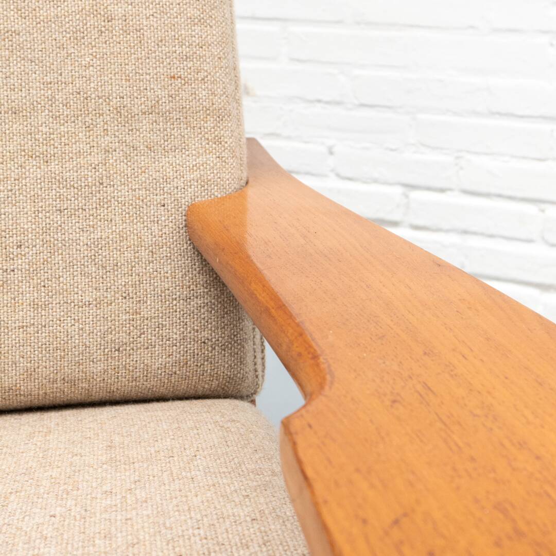 GE-375/3 Three-seater Sofa by Hans Wegner  for Getama