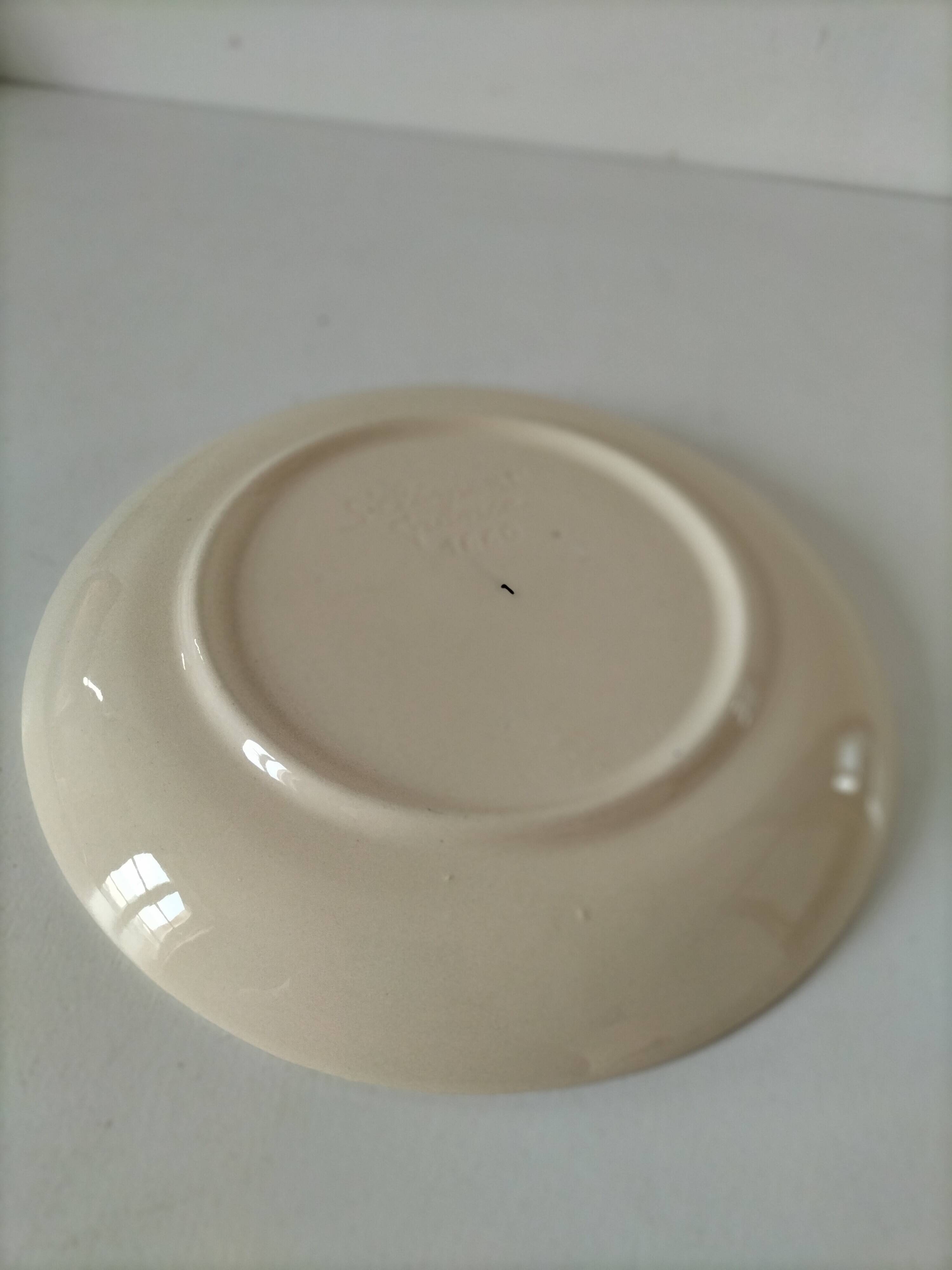 Saint Clement barbotine style plate