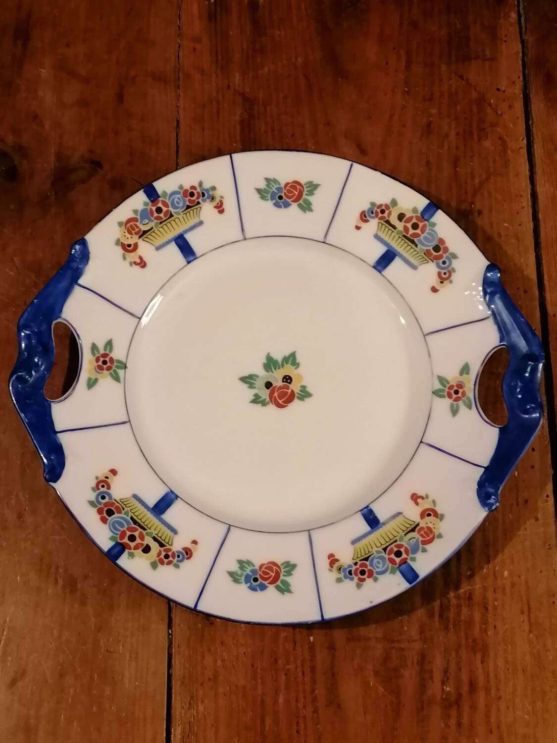 Art deco cake dish signed J. L'Avergne Limoges porcelain