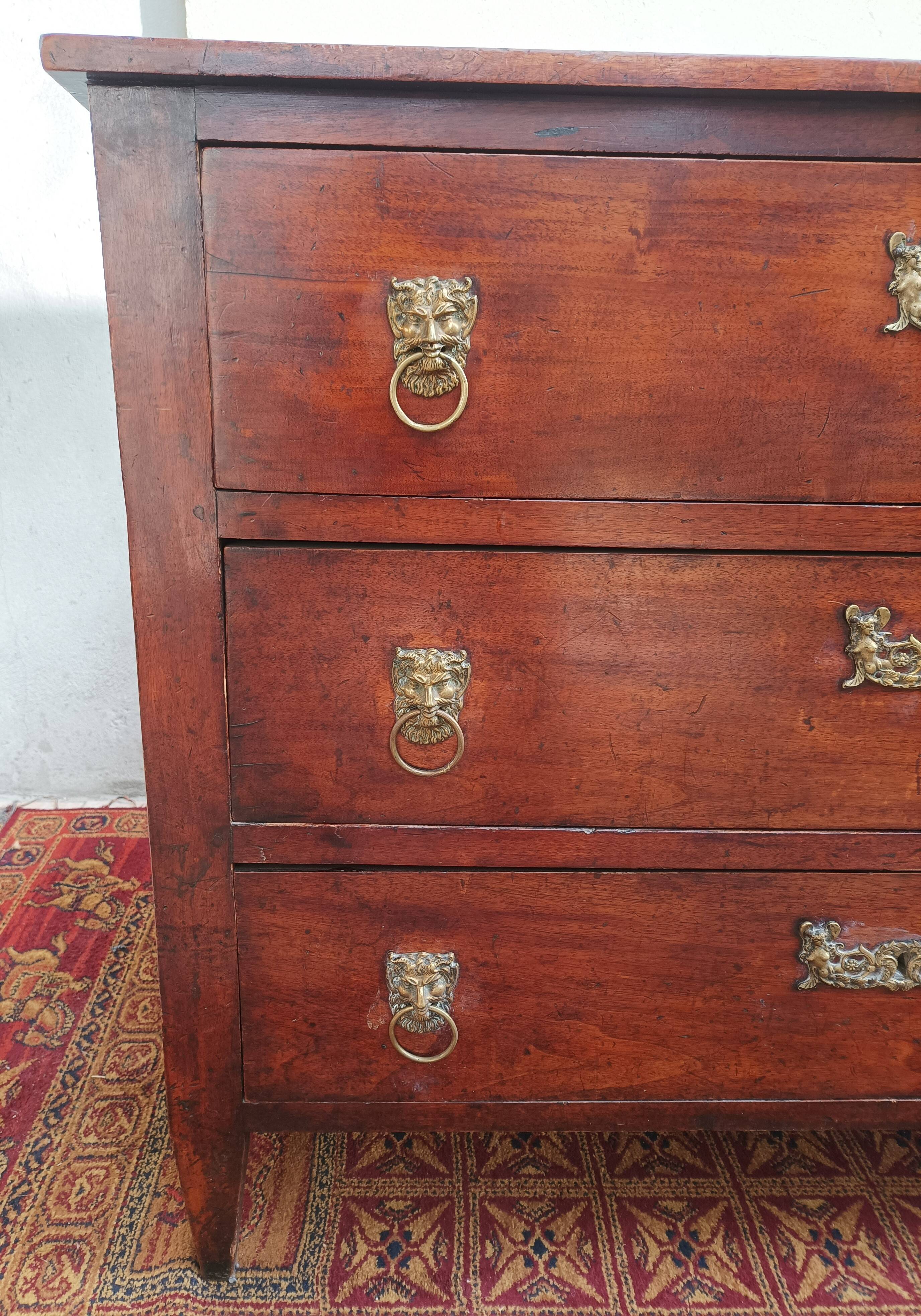 Louis XVI chest of drawers in walnut 18th