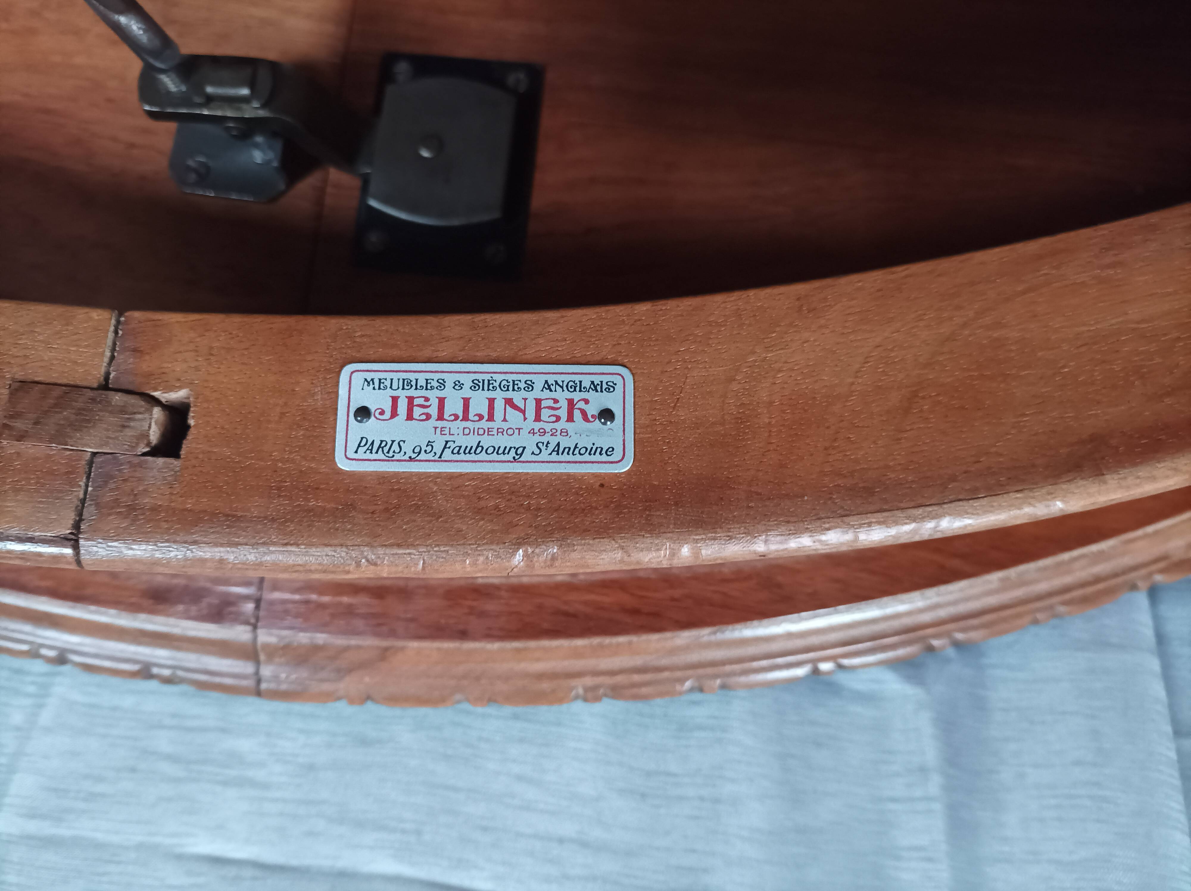 Mahogany Chippendale table Maison Jellinek Paris