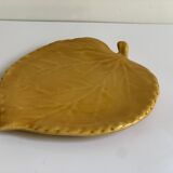 Ceramic leaf trivet