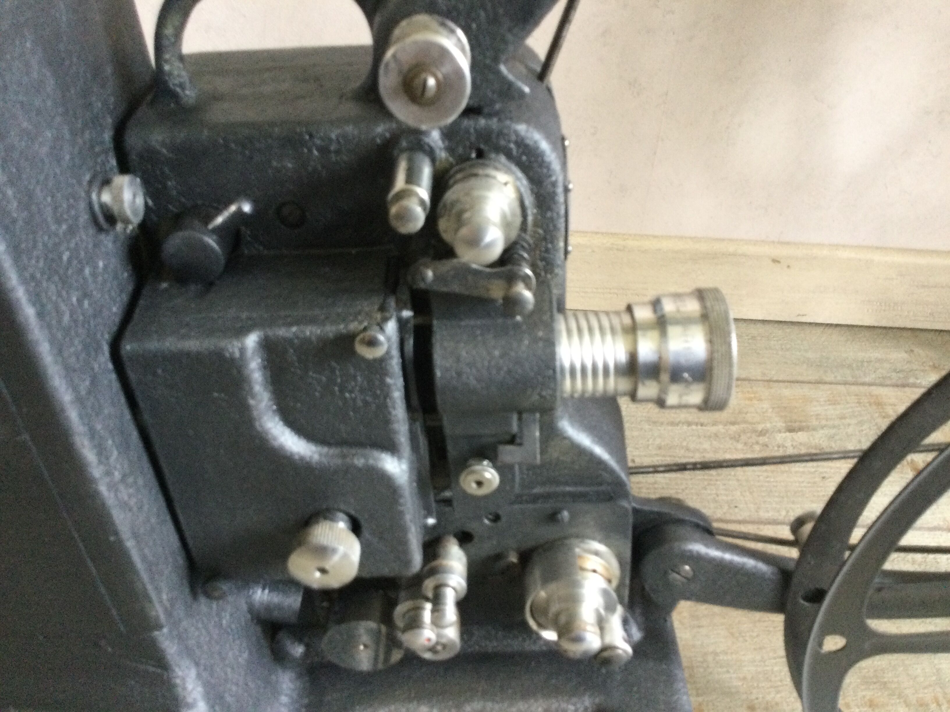 50s/60s movie projector