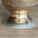 2 vases en laiton gravé