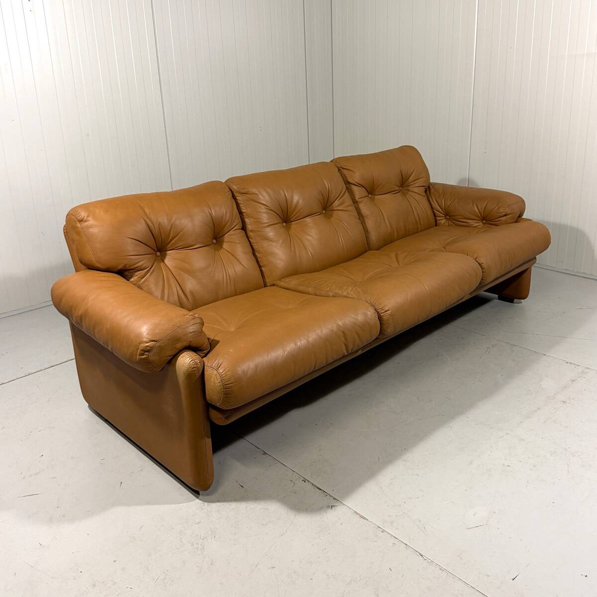 Canapé Coronado en cuir de Tobia et Afra Scarpa pour B&B Italia
