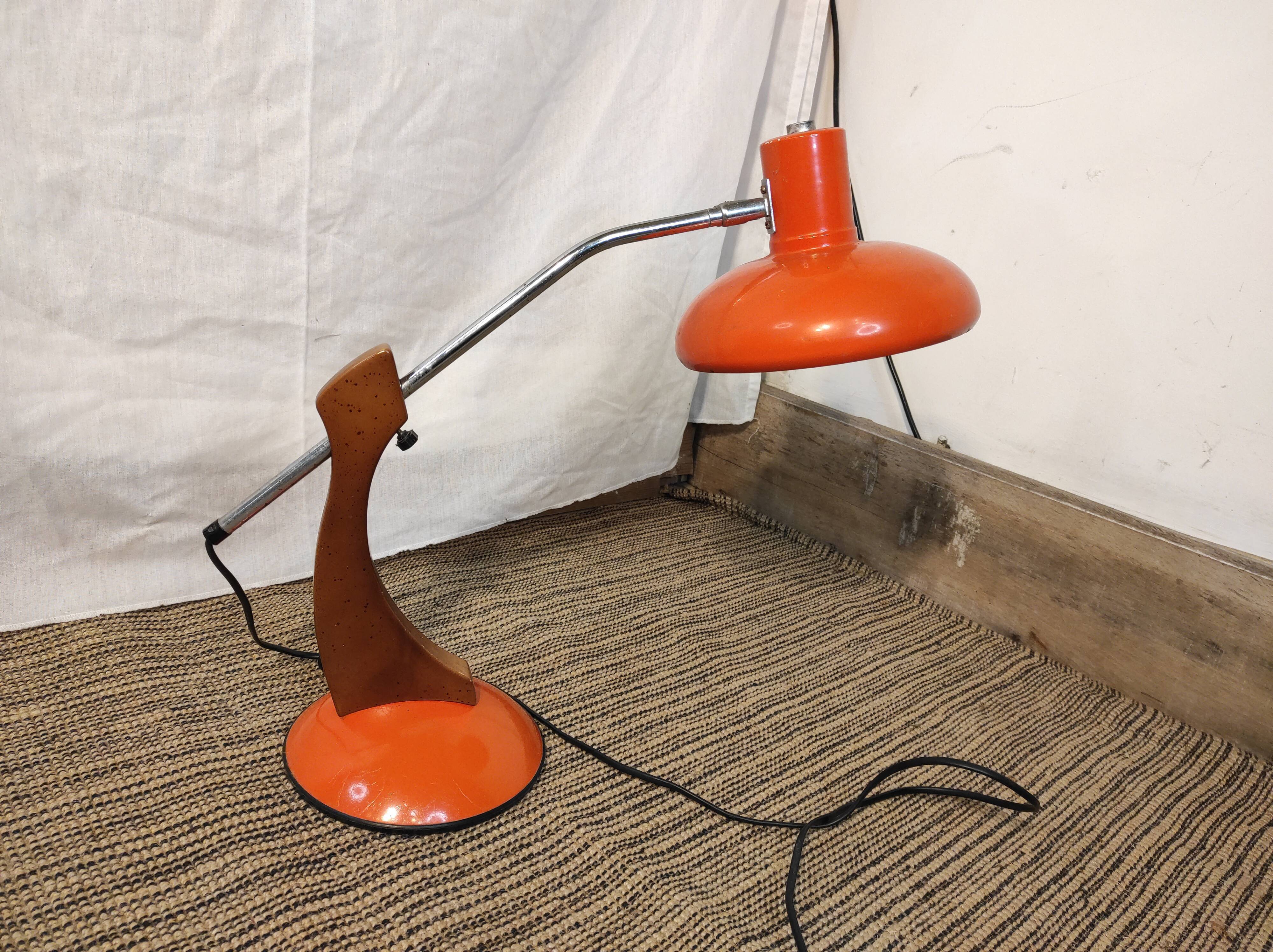 Desk lamp design 1970