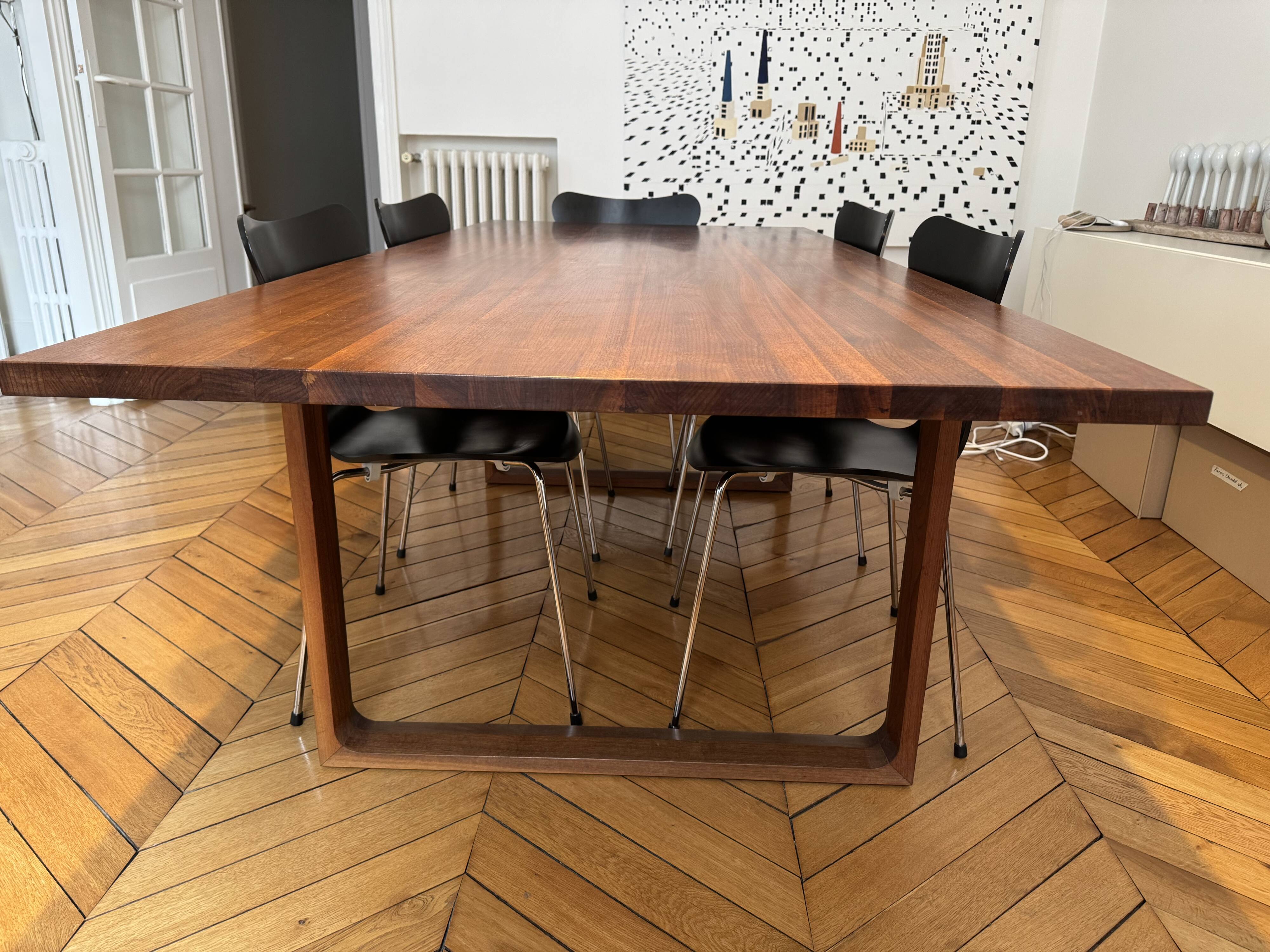 Fritz Hansen Essay solid oak table