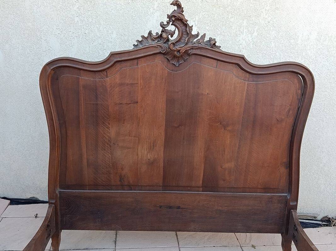 Walnut cabinetmaker's bed