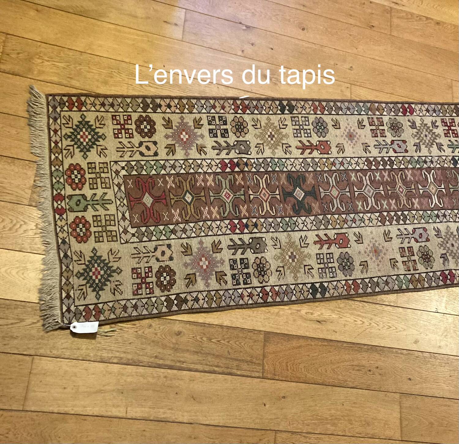Hand-knotted oriental rug made of pure wool.