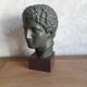 Tête en terre cuite, Grèce Antique