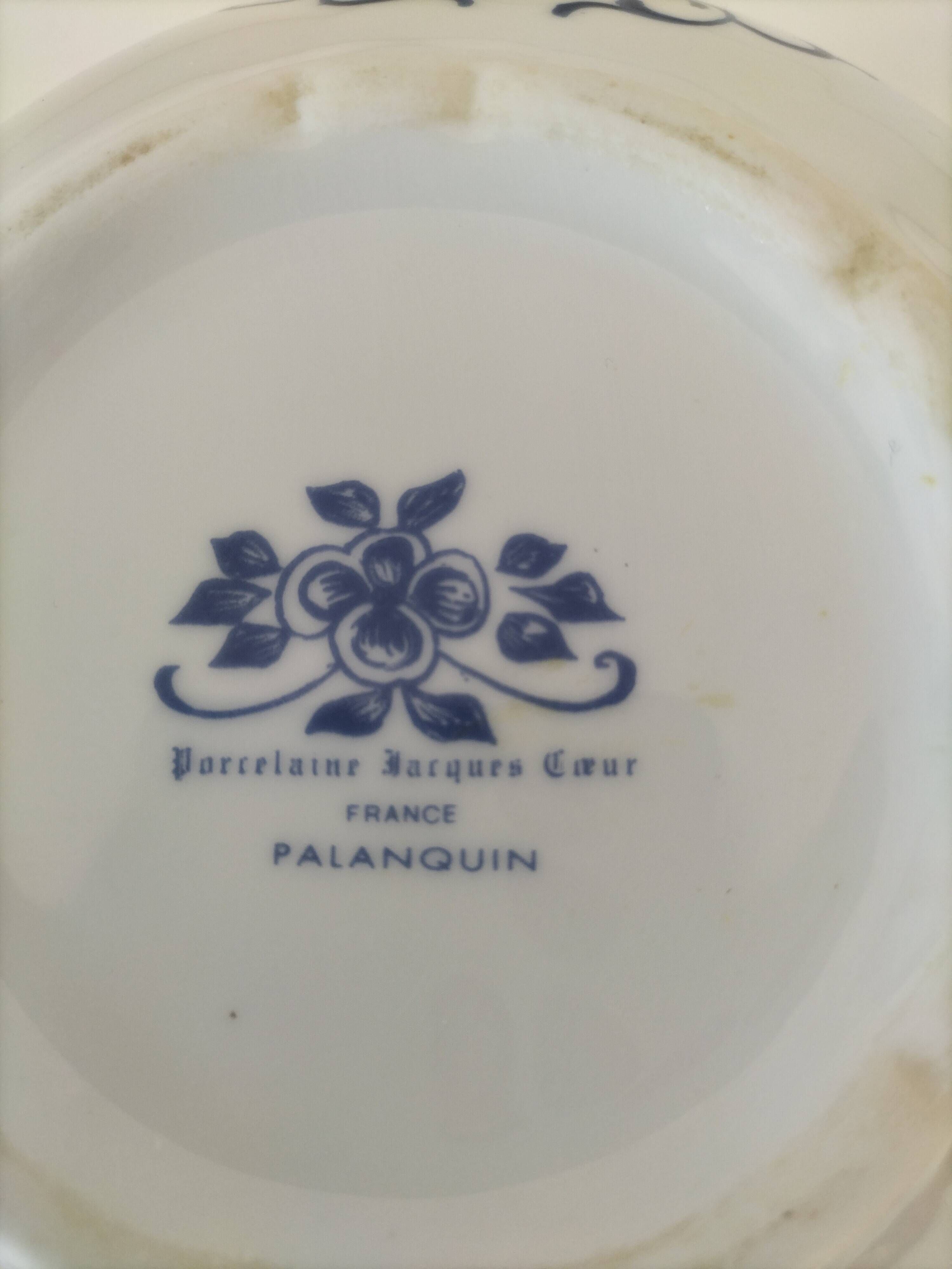 Porcelain teapot Jacques Cœur – Palanquin model