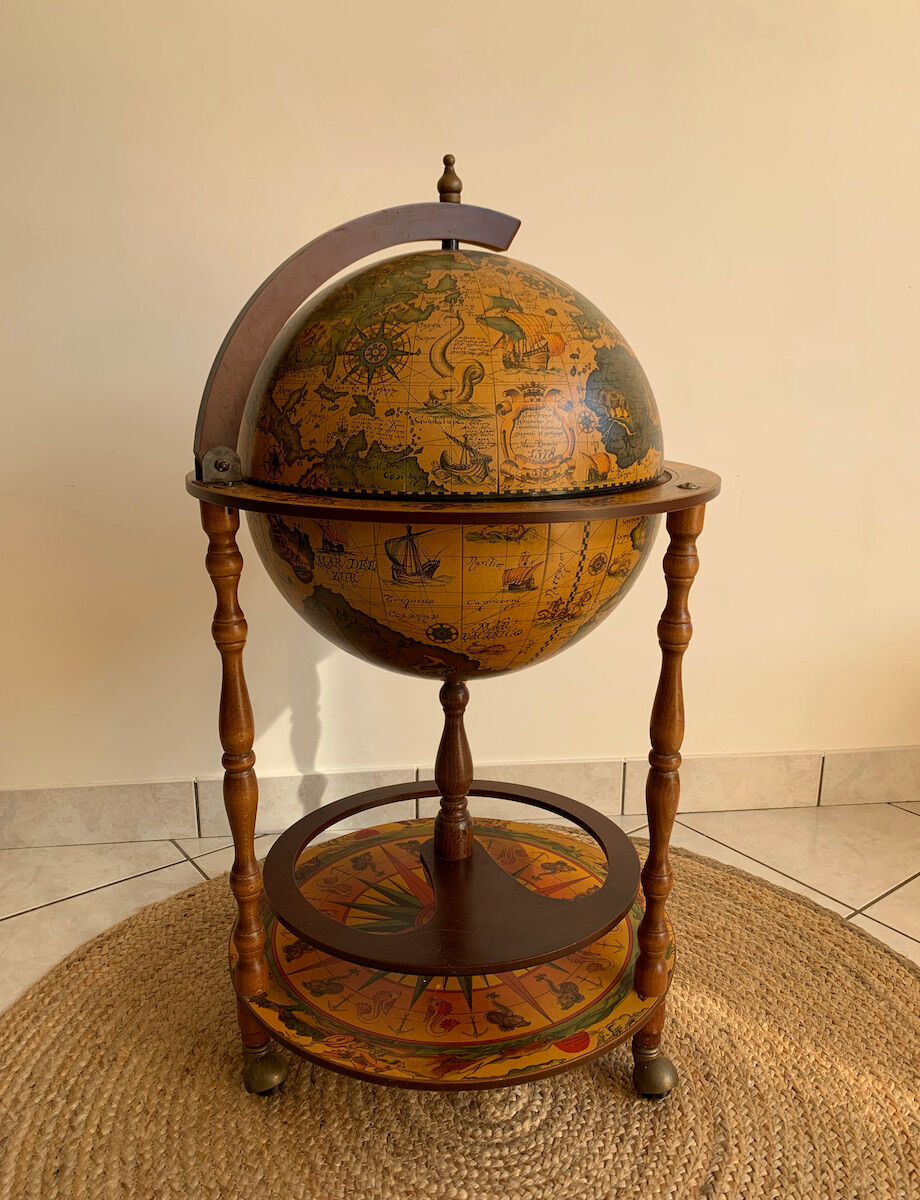 Bar globe terrestre