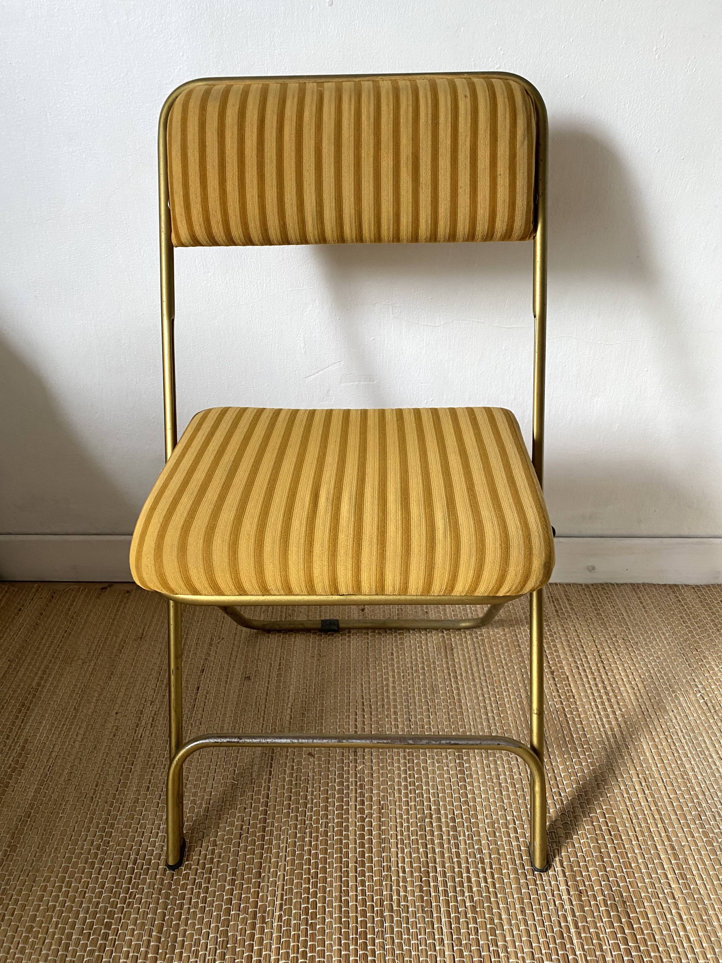 Lafuma folding chairs in velvet and gold metal