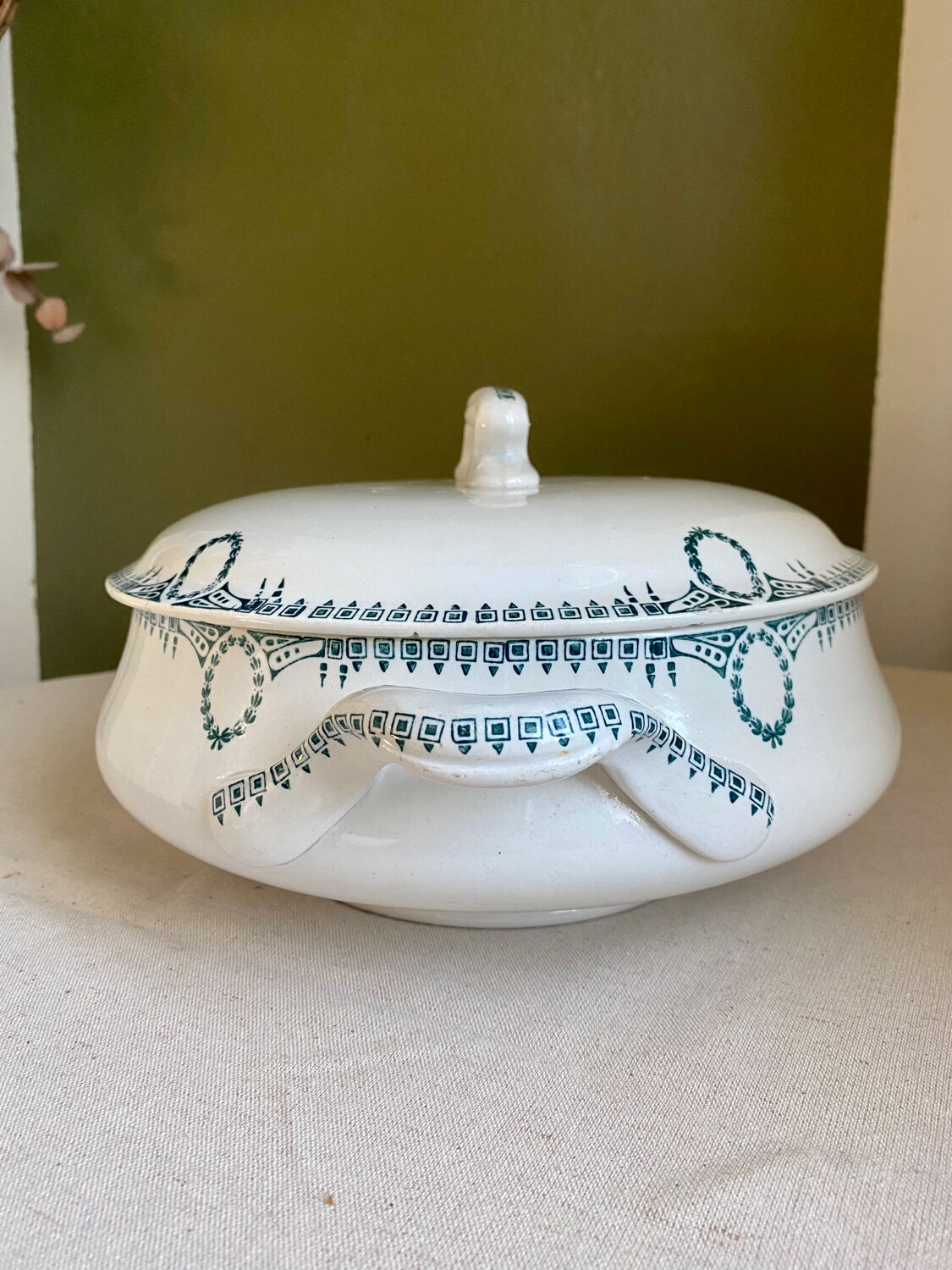 Tureen stamped new ceramic factories of North Saint Amand