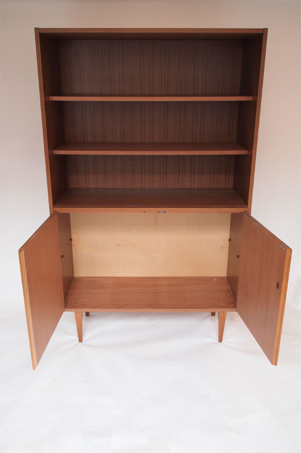 Scandinavian library 60/70