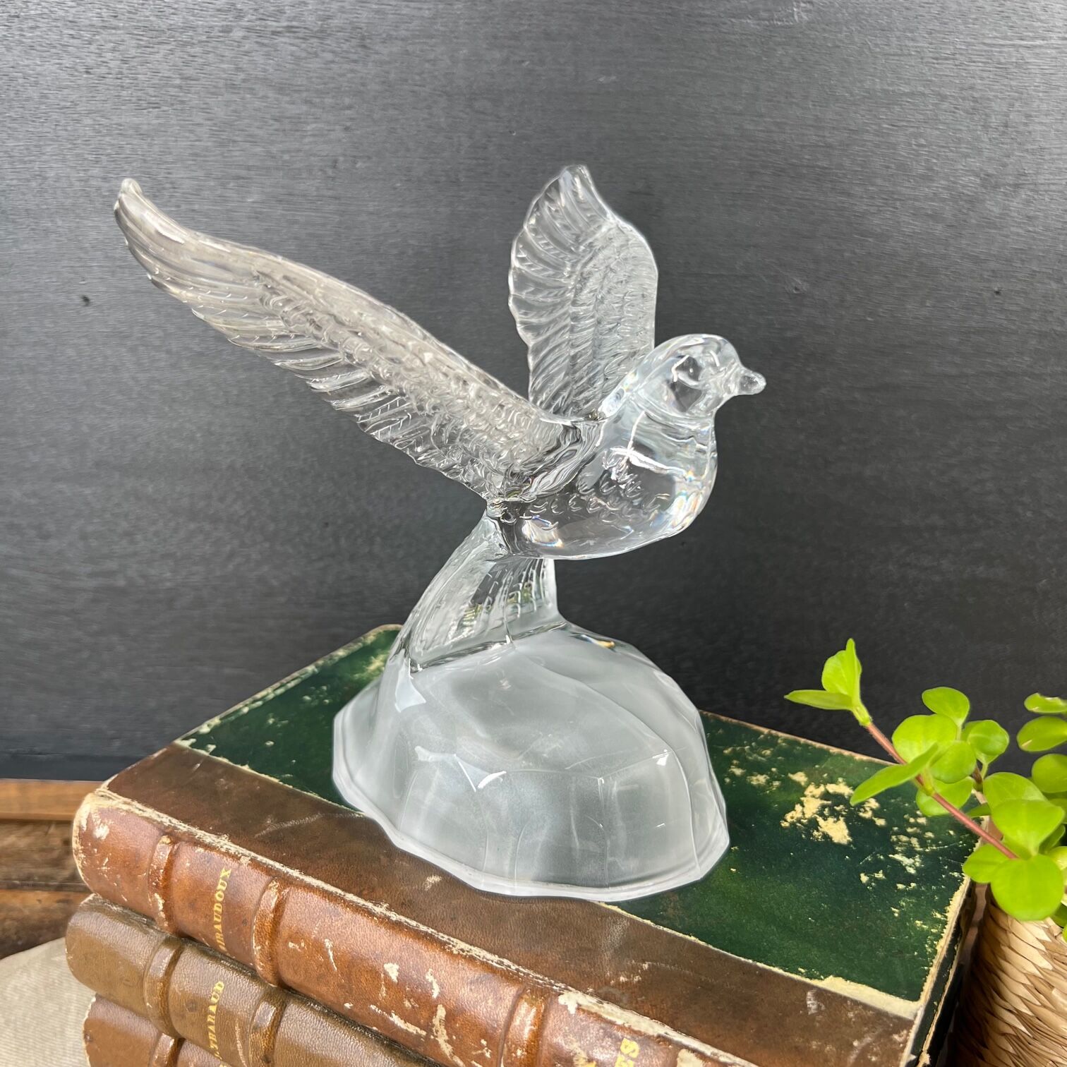 Crystal paperweight "the flight of the bird"