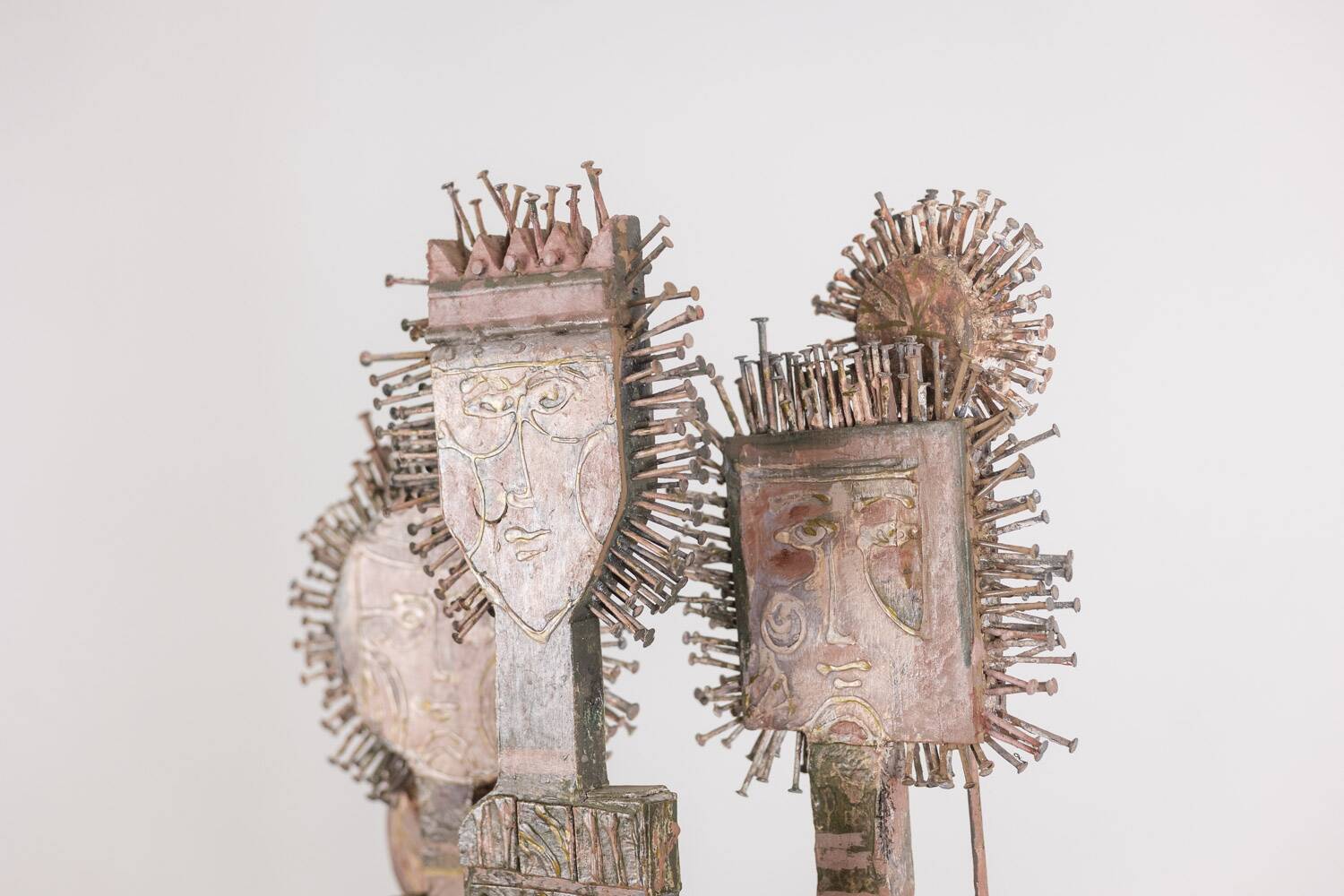 Sculpture double face en bois sculpté Lawrence, 20e siècle
