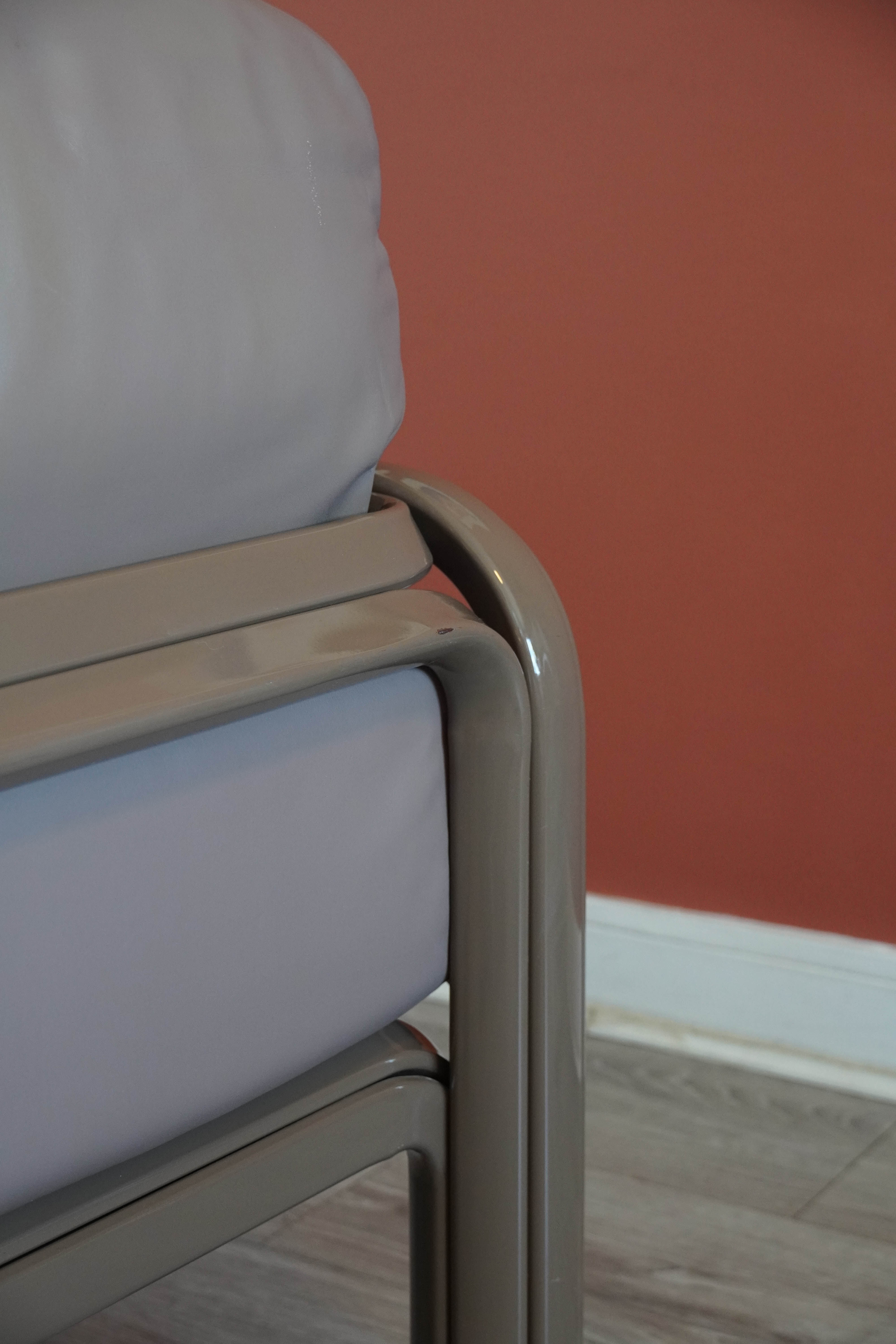 Orsay leather armchair by Gae Aulenty for Knoll