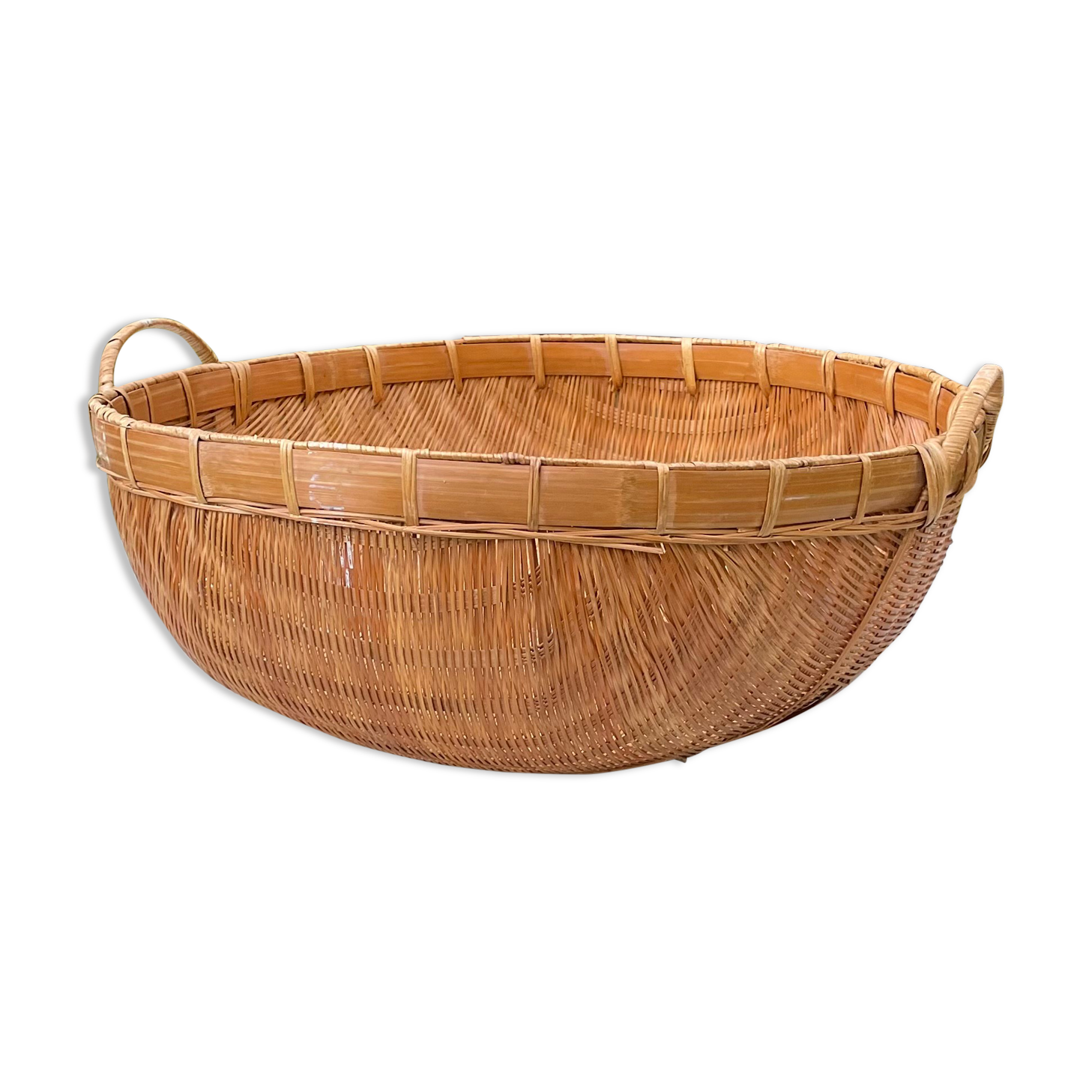 Round Basket made of Asian bamboo