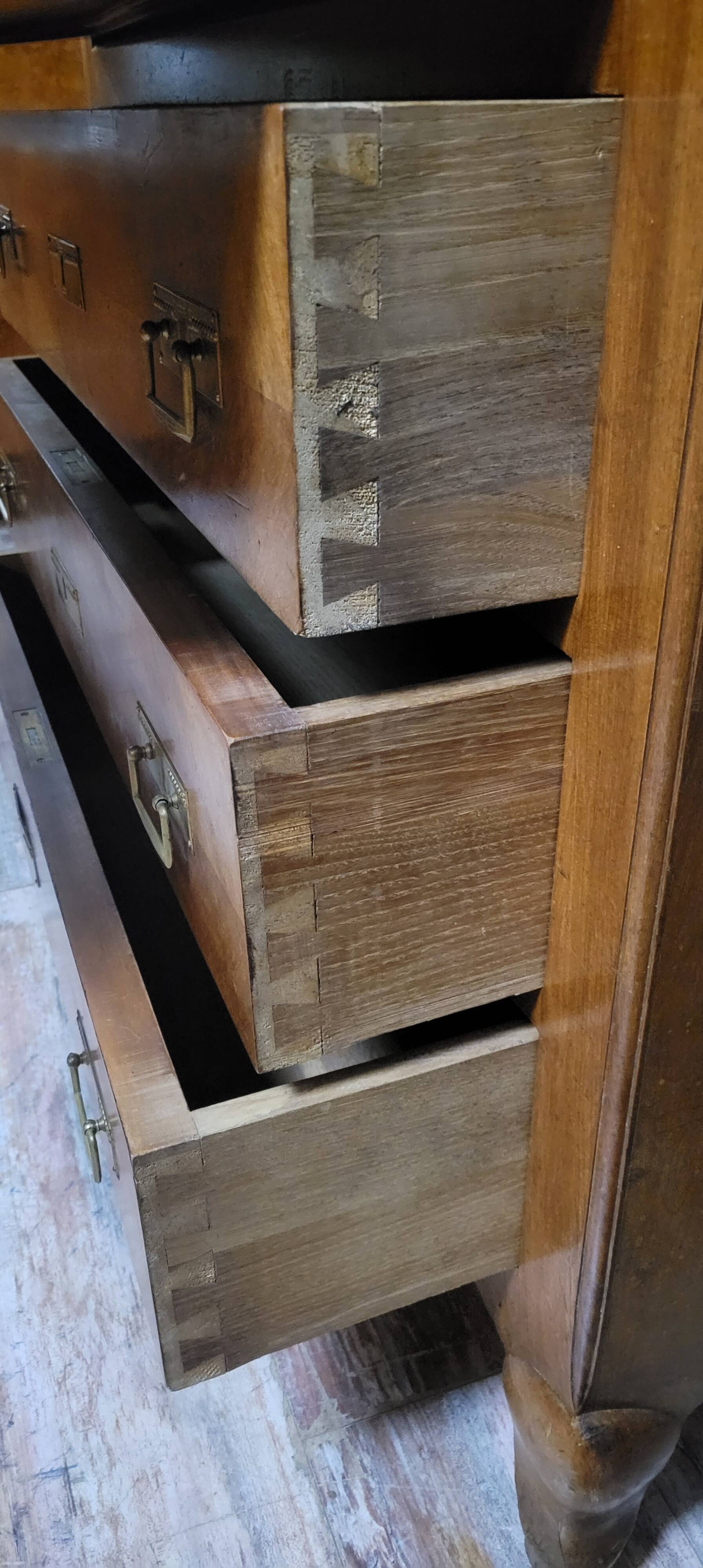 Rare Biedermeier guillotine secretary, made of walnut and marquetry.