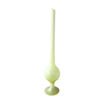 Soliflore in opaline yellow glass