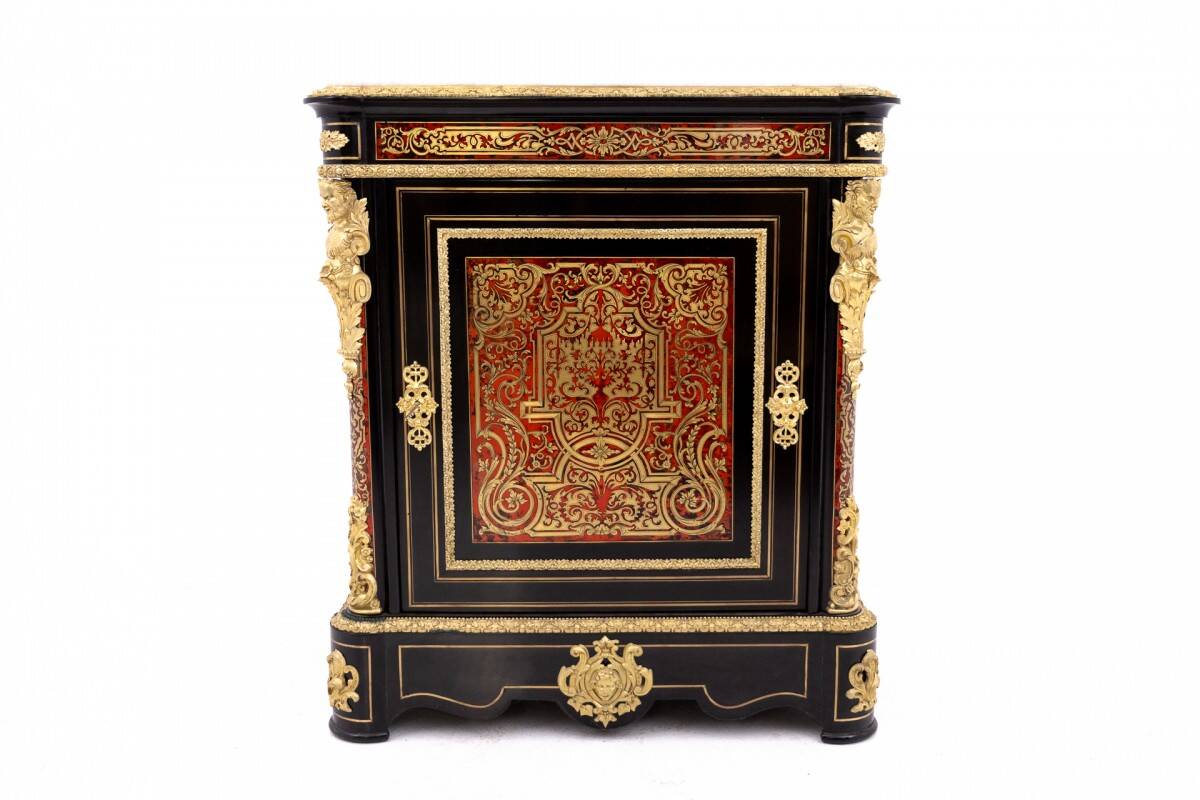 Antique Boulle chest of drawers from the mid-19th century, France.