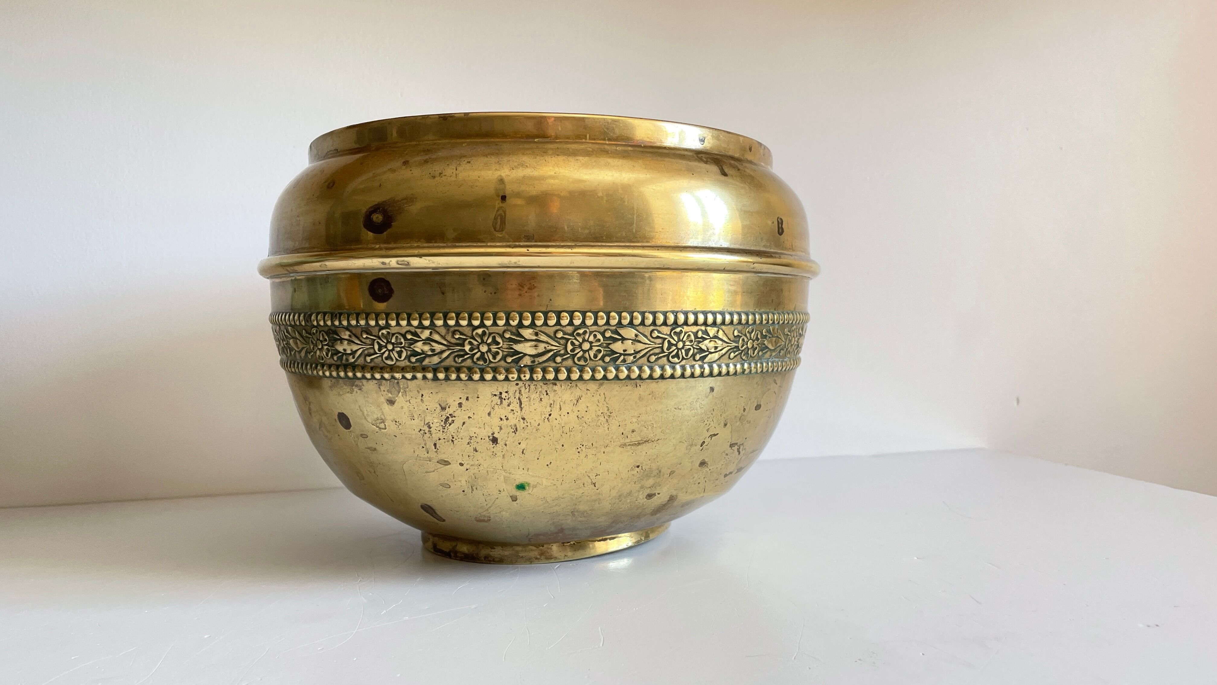 Cache-pot by Villedieu brass 70s/80s