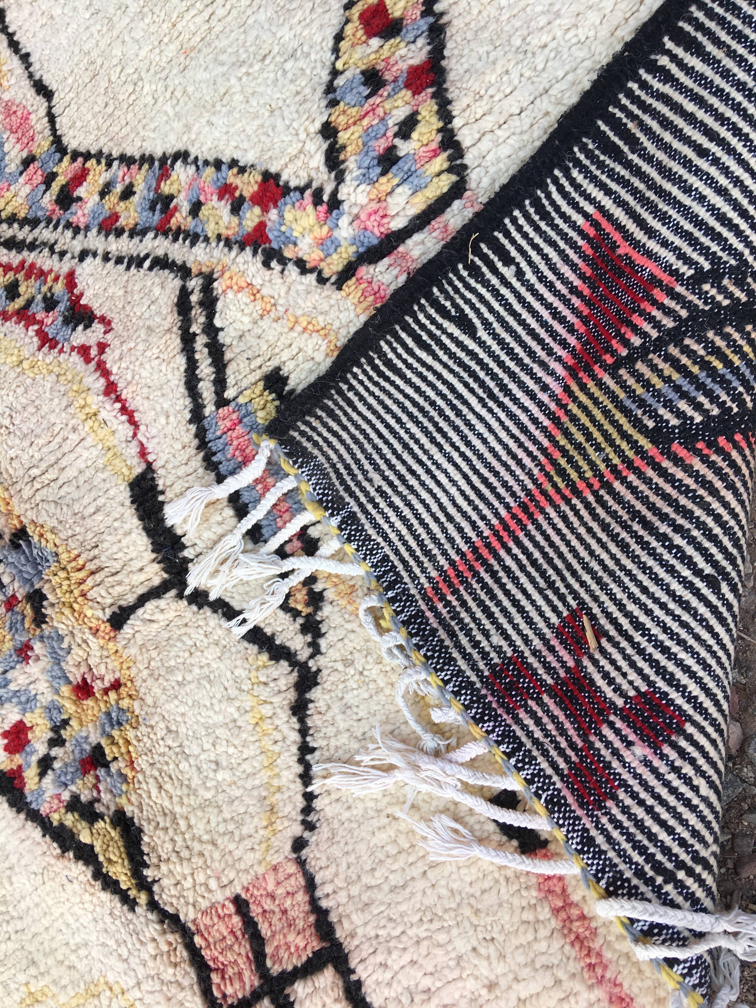 Azilal rug 275 x 192 cm