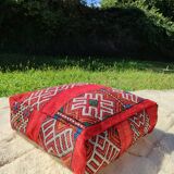 Decorative yoga meditation pouf in natural wool