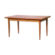 Table scandinave