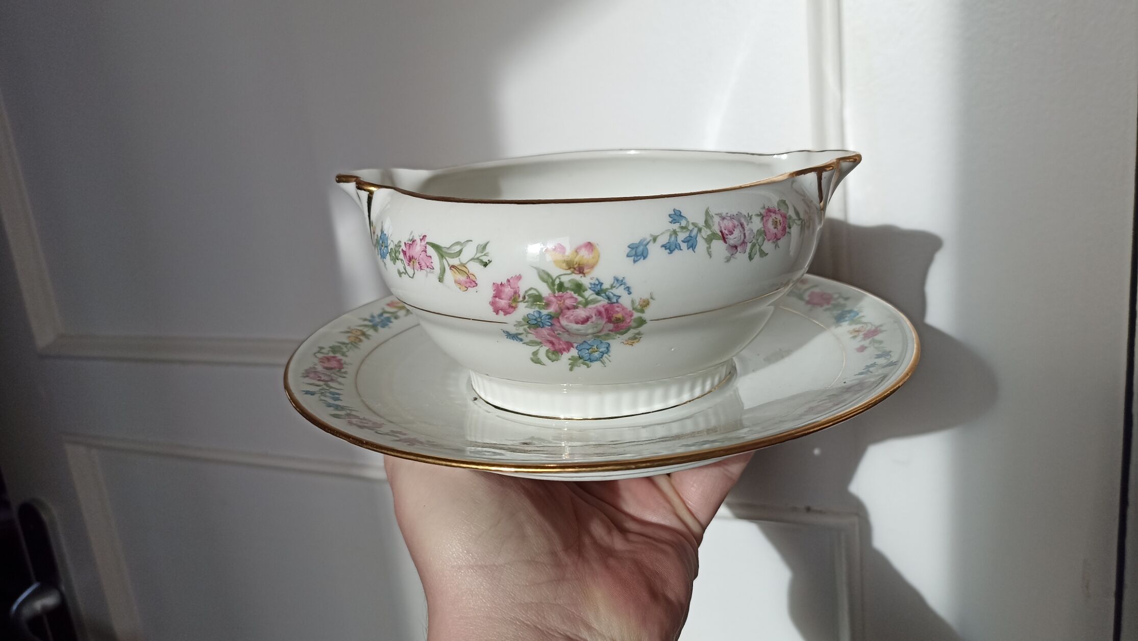 Saucière sur dormant fixe en porcelaine de Limoges - Porcelaine Limousine