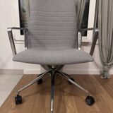 Andreu World swivel chair
