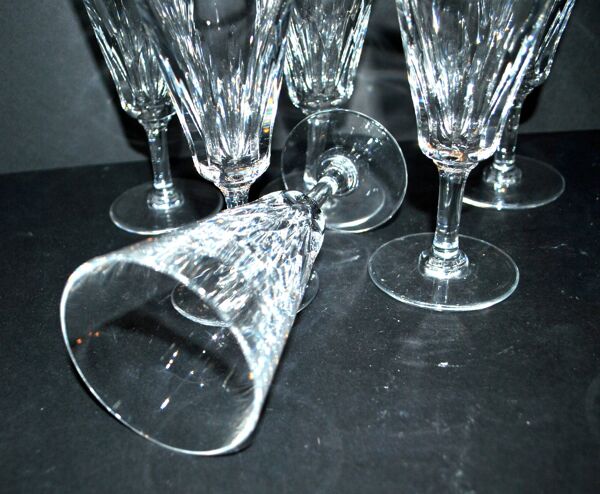 Baccarat lot de 6 flûtes à champagne en cristal taillé modèle Carcassonne 1960