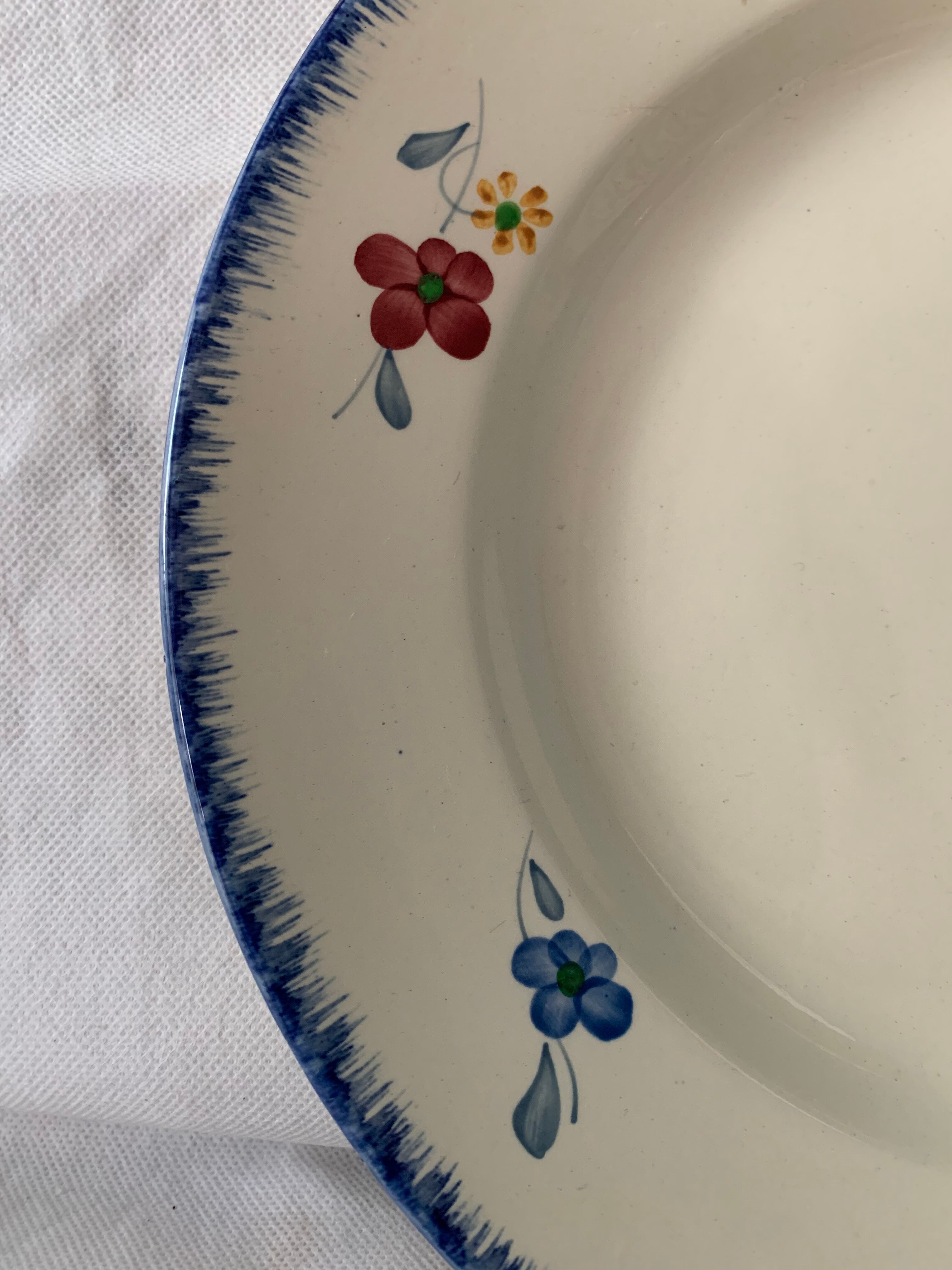 Set de 2 plats Mary Lou Digoin Sarreguemines 20 ème siècle