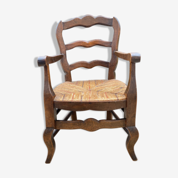 Children's chair in solid wood