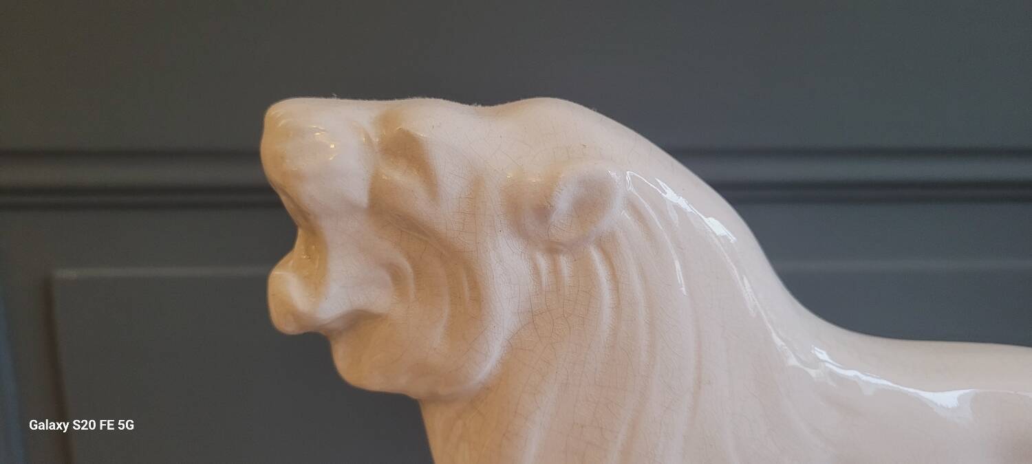 Art Deco sculpture lion and lioness couple