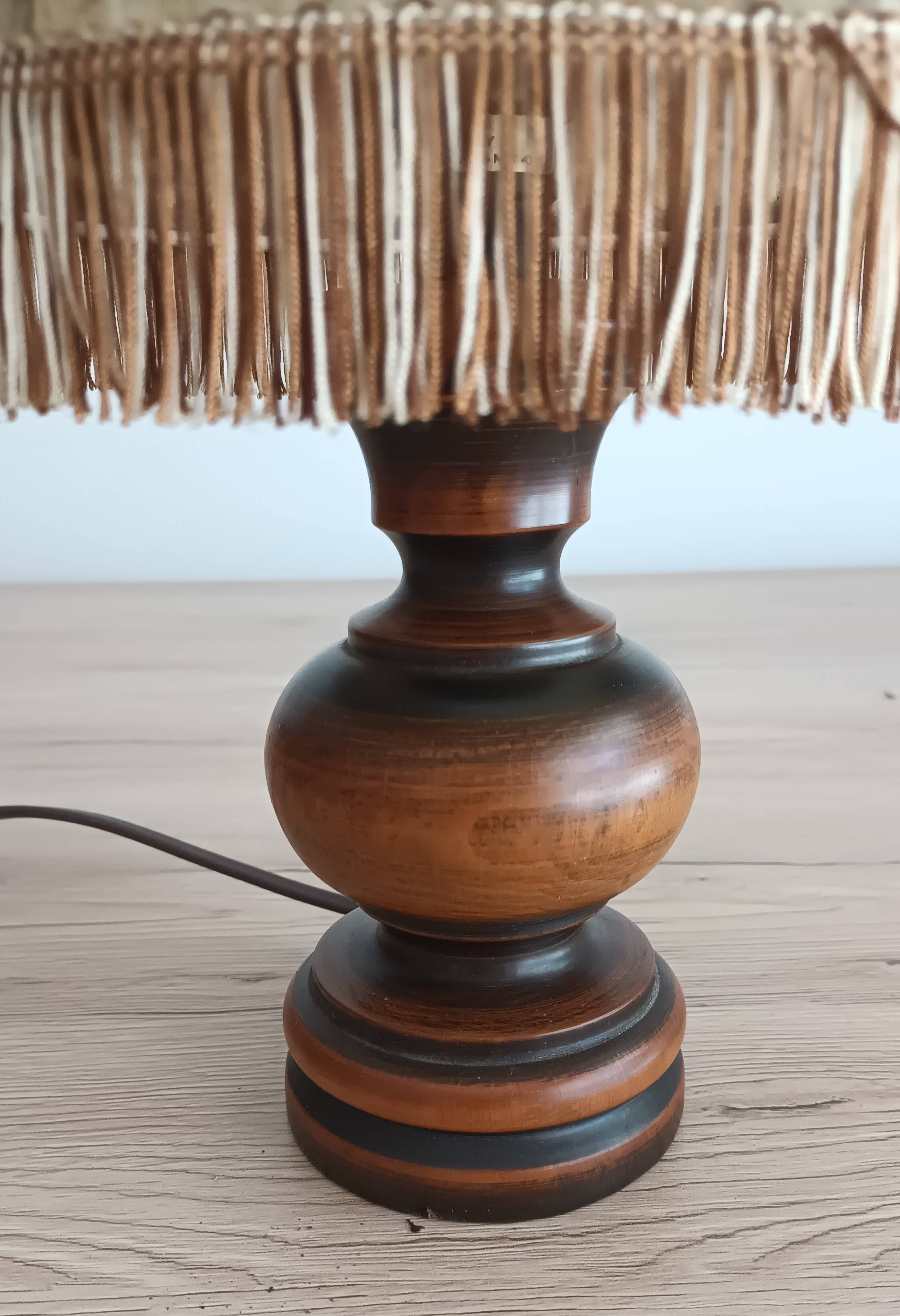 Vintage Italian table lamp in turned wood and leather lampshade