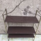 Shelf mado style