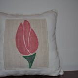 Vintage cream tulip cushion in linen with floral appliqué, 50x50 cm
