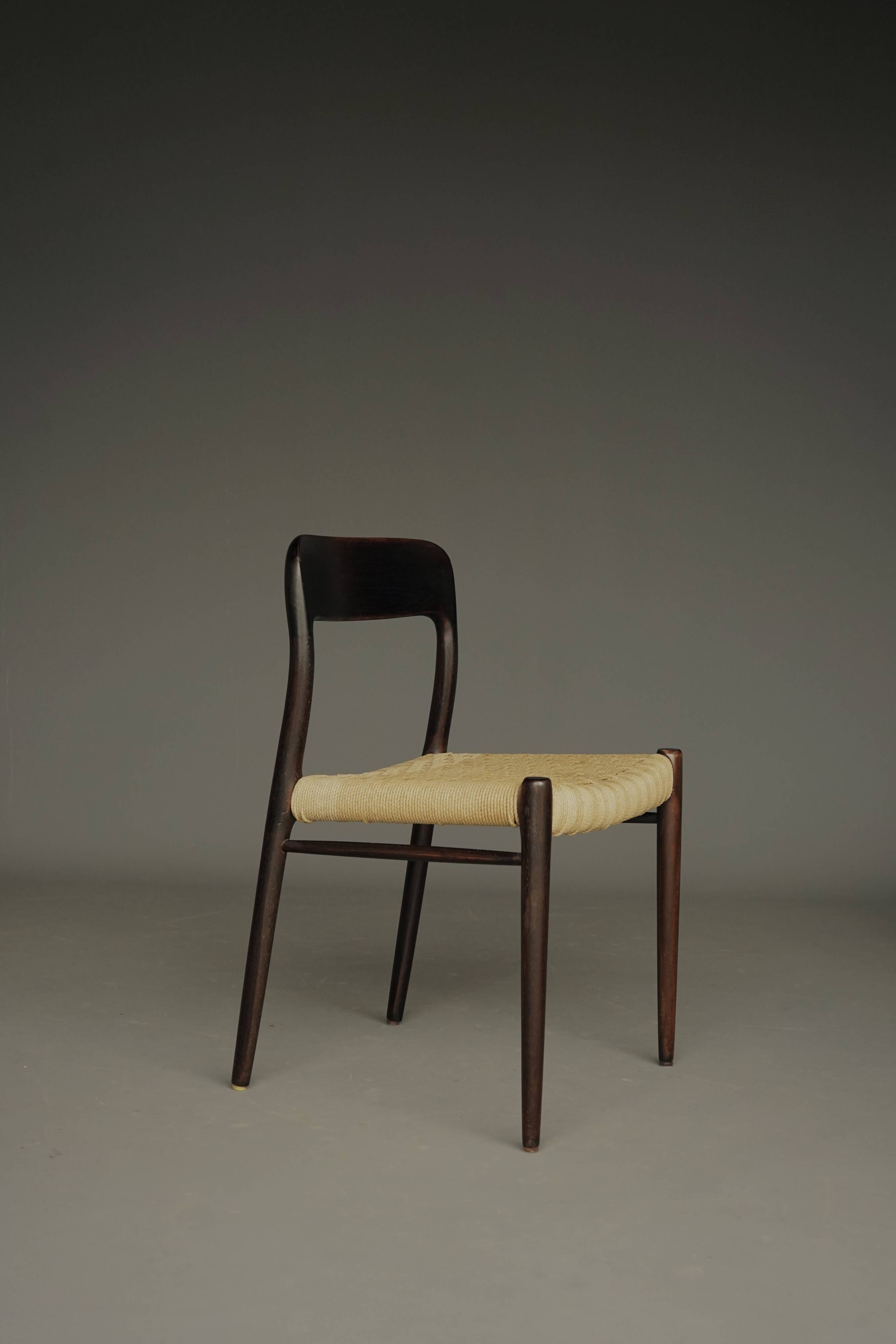 Chaises Model 75 par Niels Otto Møller pour J.L. Moller, années 1960, ensemble de 6
