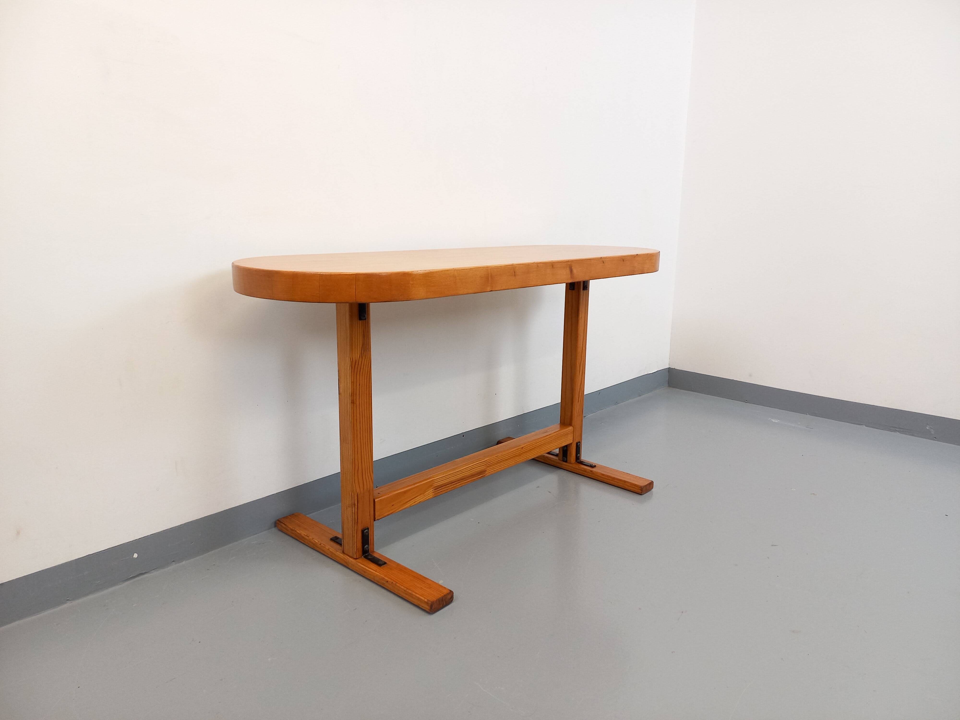 Oval table / vintage pine console from the 60s 70s