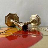 Paire d'anciens bougeoirs en laiton