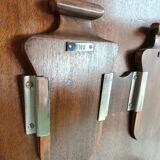 Superbe armoire anglaise Art Déco en loupe de noyer signée Waring & Gillow – vers 1900-1932