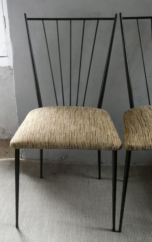 Paire de chaises Colette Gueden, métal noir et tissu