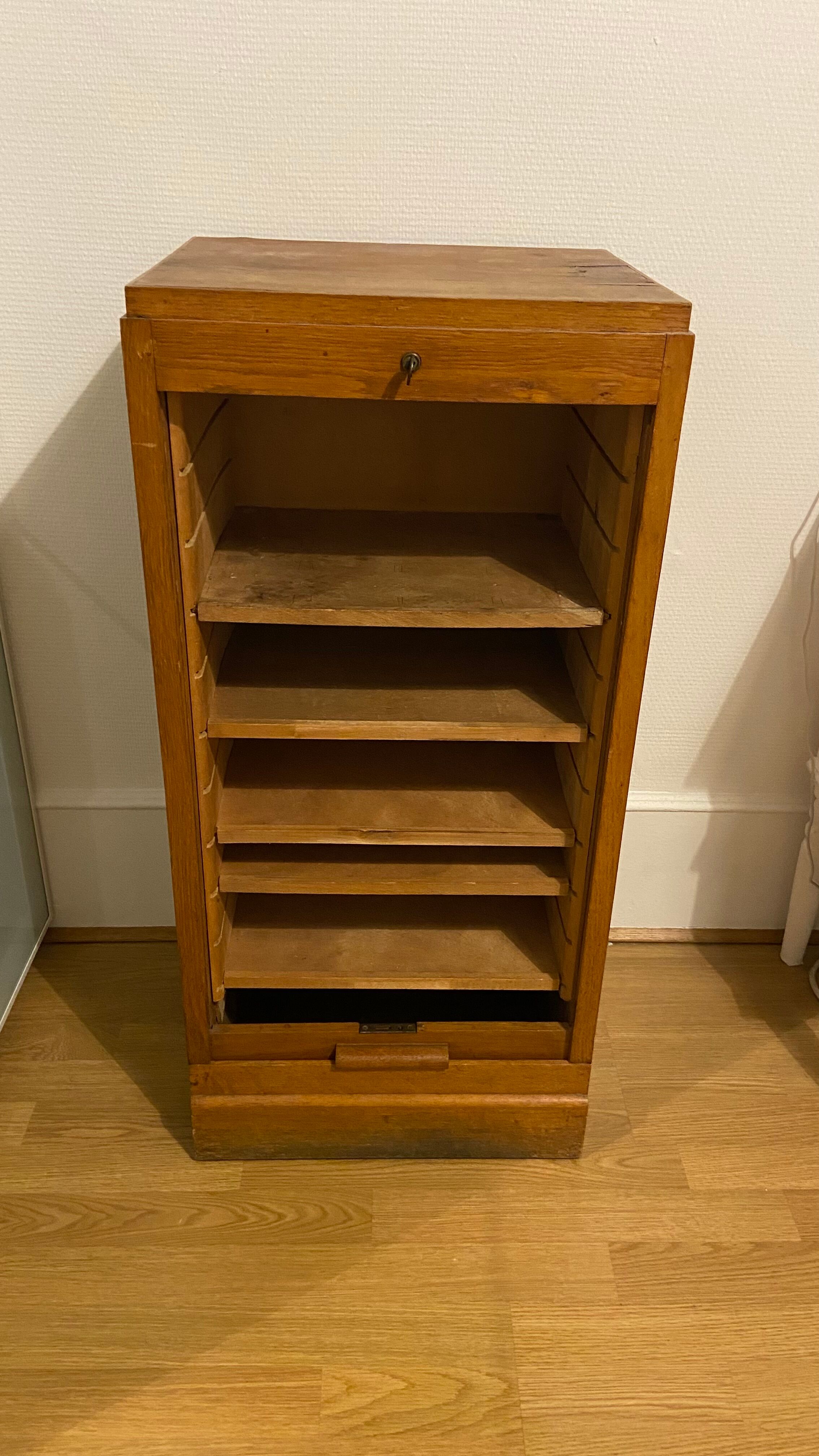 Pop-up Christmas 2022 - Craft furniture small vintage curtain binder 1940