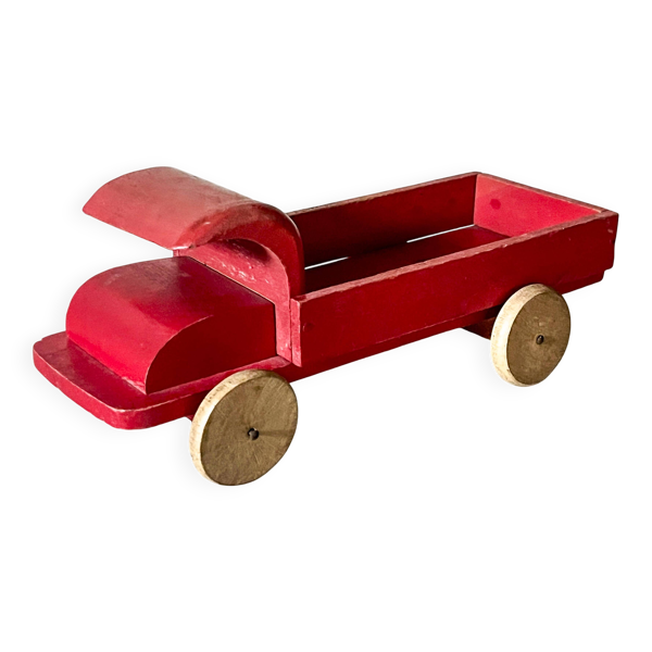 Camion plateau en bois rouge, jouet ancien