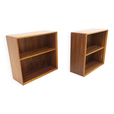 Set de 2 tables de chevet en noyer ''Facett'', Bertil Fridhagen, Bodafors, Suède, 1960